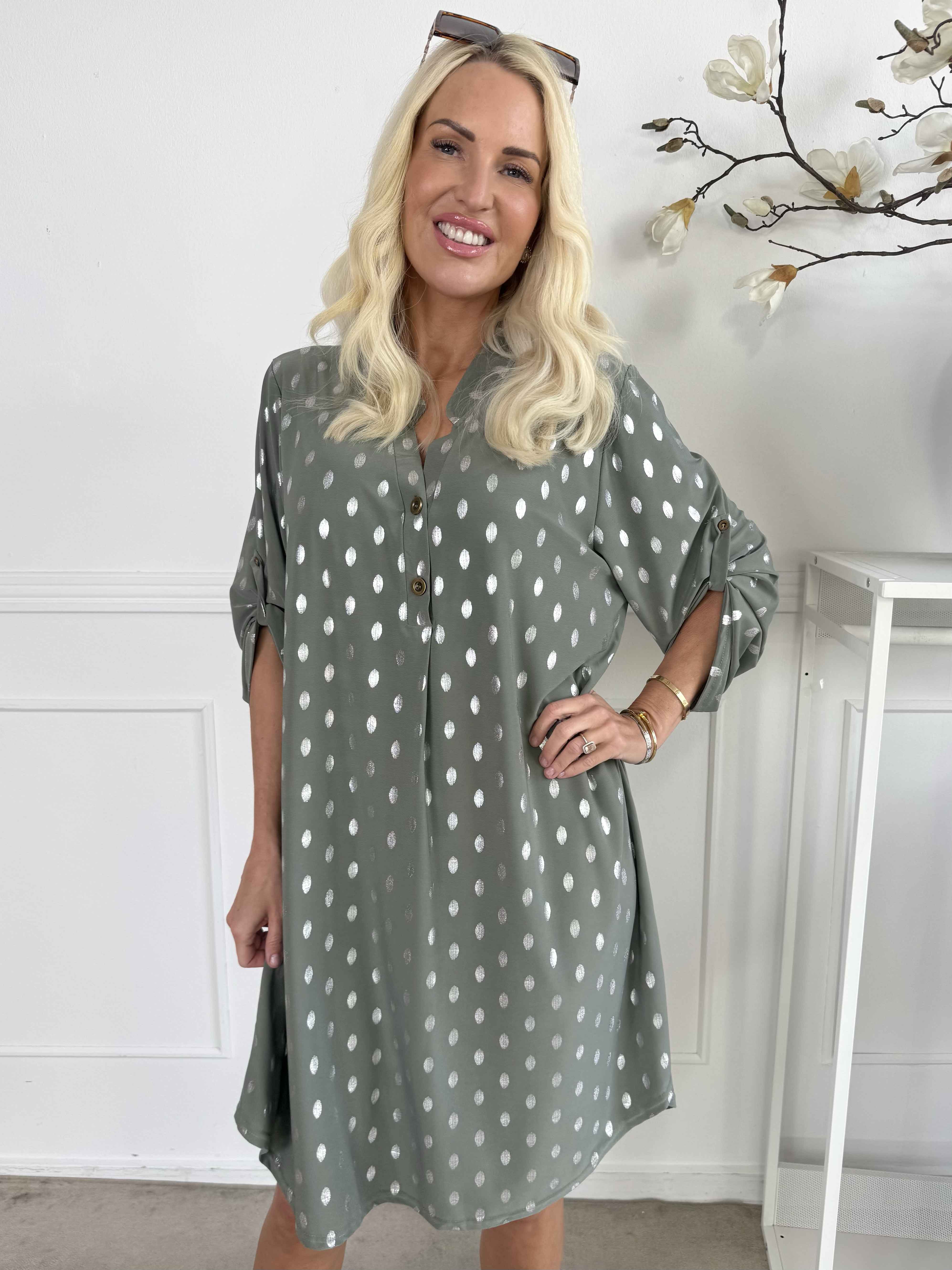 Ebba Silver Long - Elastisk kjole med sølv prikker